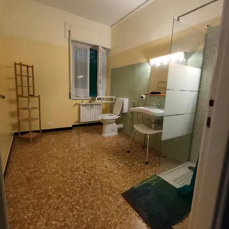 Bed & Breakfast Dolce Notte, Near San Martino Hospital Genoa