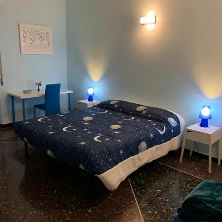 Dolce Notte, Near San Martino Hospital ג'נובה
